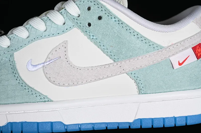 All categories Nk SB Dunk series Nk SB Dunk Low low-top sneakers N version Nk Dunk Low 2024 Year of the Dragon customized SB low-top casual sneakers FZ5065-111